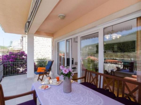 Apartment Marela- One Bedroom Apartment with Balcony and Sea View